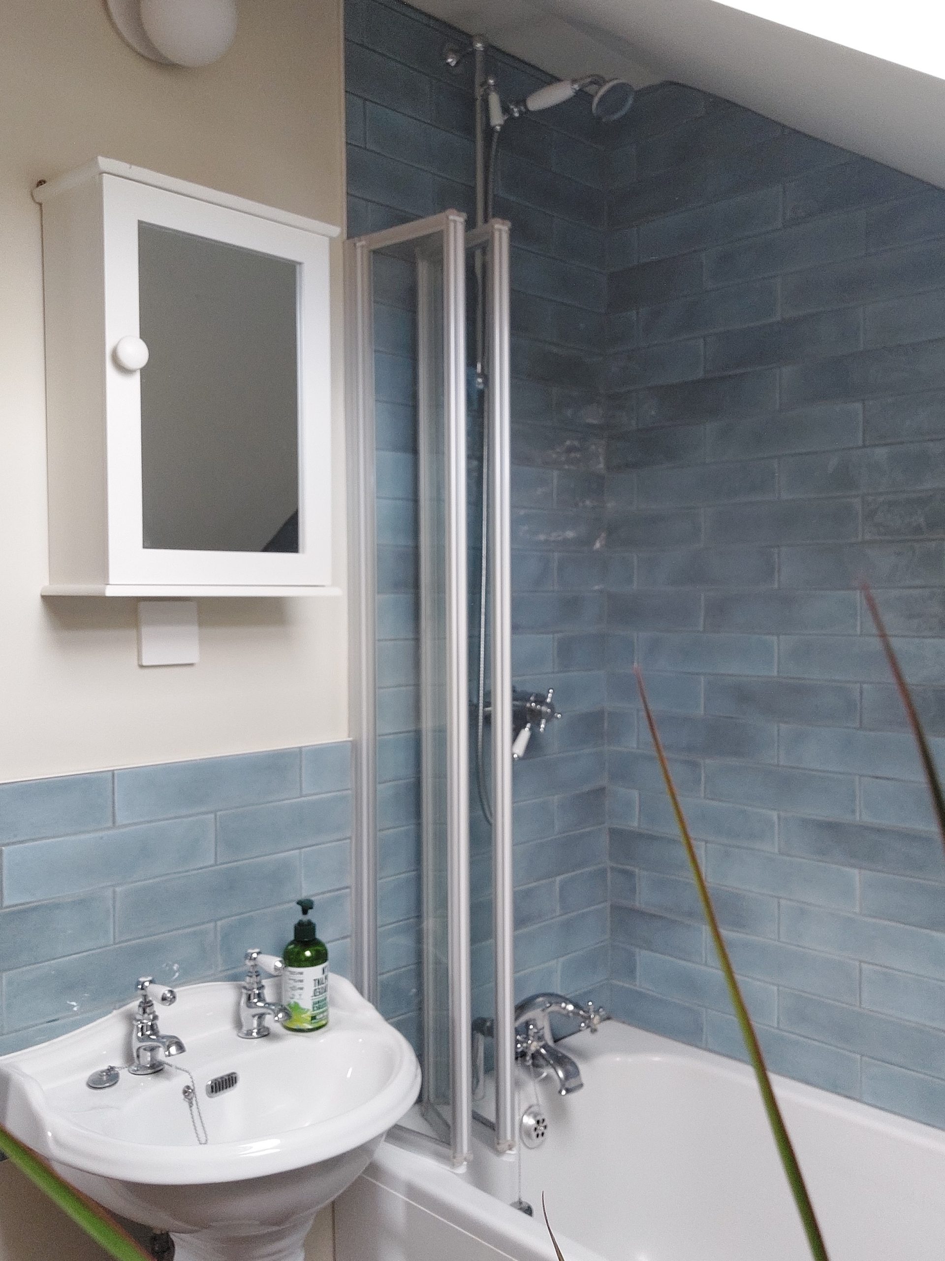 En-suite bathroom at The Swallows, Bishopston. En-suite bathroom at The Swallows, Bishopston.