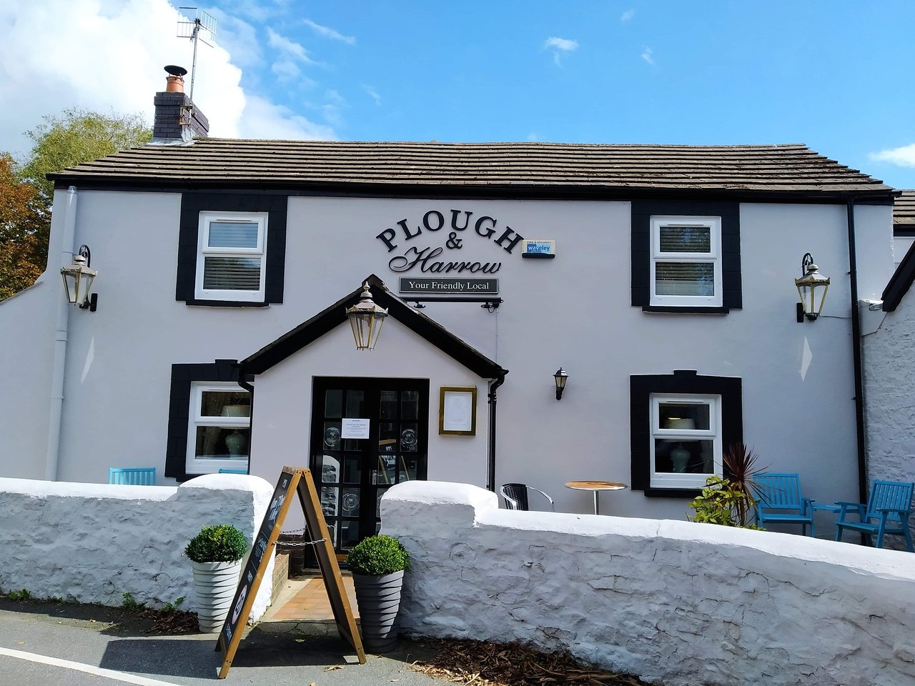 The Plough & Harrow, just a short walk away from The Swallows in Bishopston, Swansea The Plough & Harrow, just a short walk away from The Swallows in Bishopston, Swansea