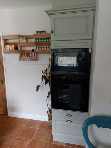 Kitchen Oven - South Side - The Swallows