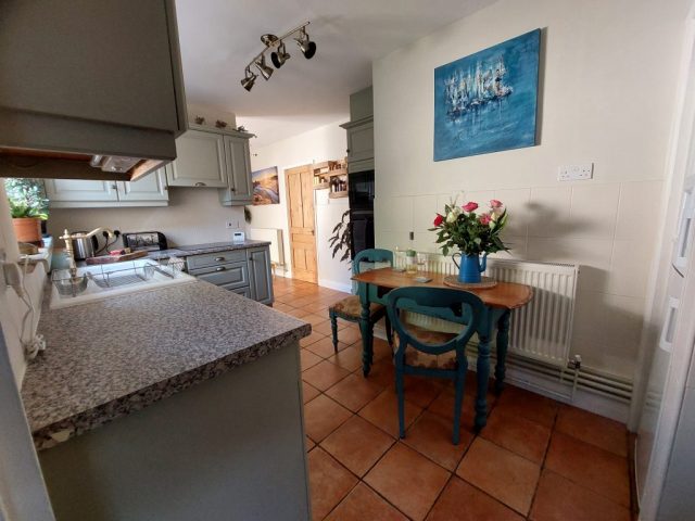 Kitchen – South Side – The Swallows – 2025